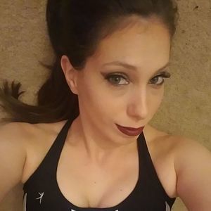 Meet your Posher, Holly